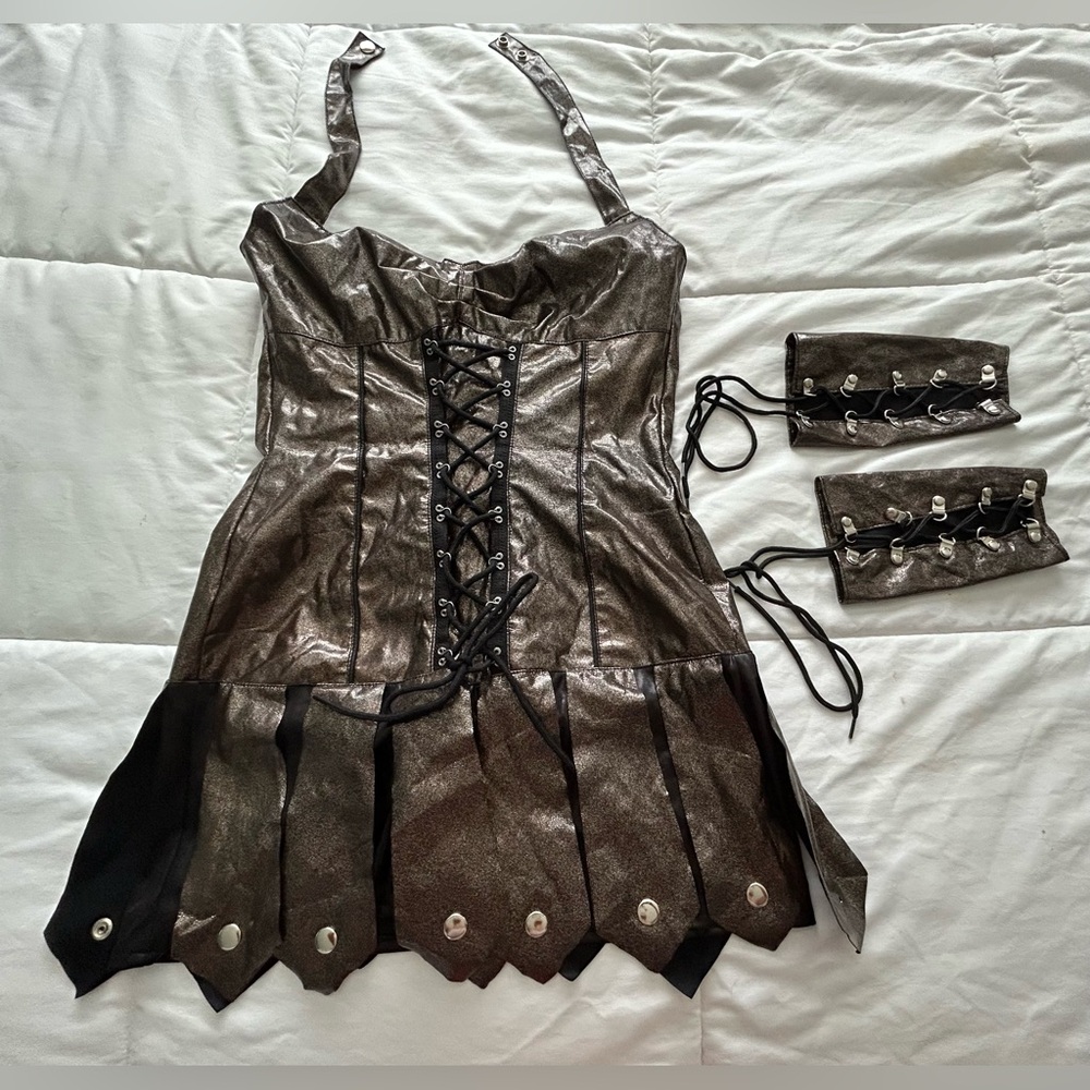 Women’s Gladiator Costume Sz. L